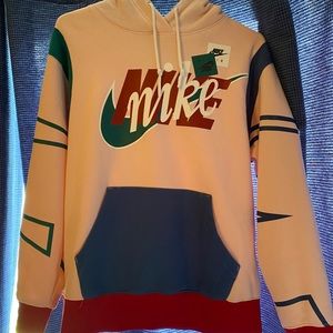Nike women’s hoodie